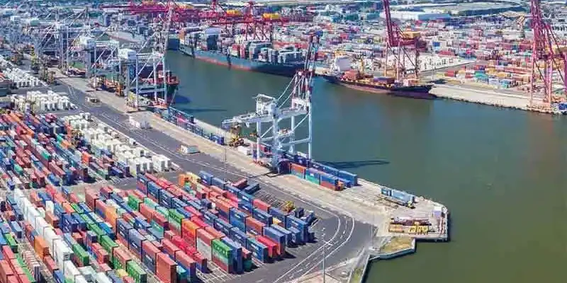 The Kerala Budget pushes for the much-anticipated port, sending waves of hope crashing along Ponnani’s coast!