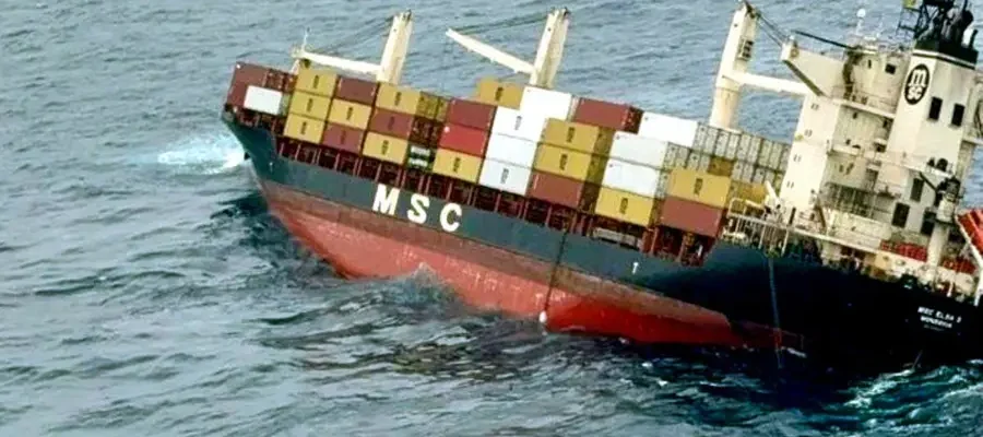 A Cargo Vessel’s Mid-Sea Accident off the Coast of Kochi Creates Fear; 21 of the 24 Crew Members are Rescued.