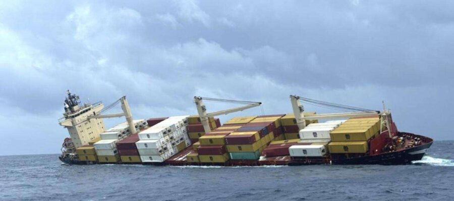 The Kerala High Court orders the detention of a Liberian-flagged ship docked at Vizhinjam.