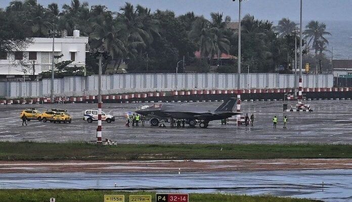 Due to a fuel shortage, a British jet makes an emergency landing at Trivandrum International Airport.